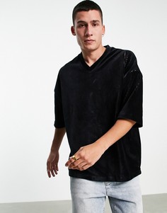 Черная велюровая oversized-футболка в рубчик с V-образным вырезом ASOS DESIGN-Черный цвет