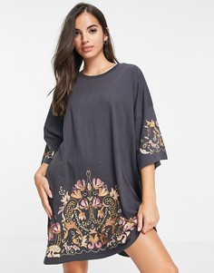 Темно-серое платье-футболка в стиле oversized с золотистой цветочной вышивкой ASOS DESIGN-Серый