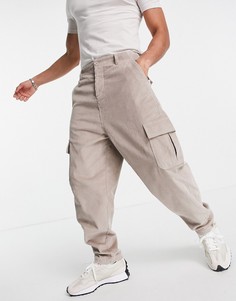 Вельветовые суженные книзу oversized-брюки с карманами карго ASOS DESIGN-Светло-бежевый цвет