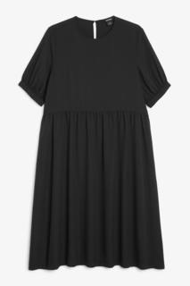 Платье со сборками Monki