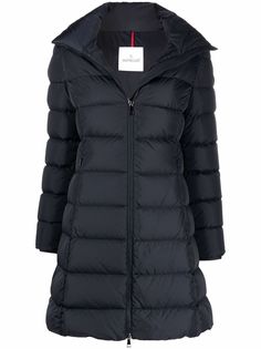 Moncler пуховик с нашивкой-логотипом