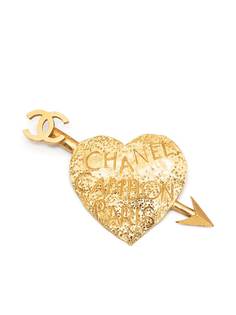 Chanel Pre-Owned брошь 1993-го года с логотипом