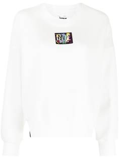 izzue logo patch sweatshirt
