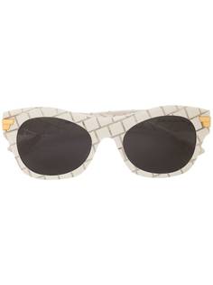 Bottega Veneta Eyewear солнцезащитные очки с декором Intrecciato