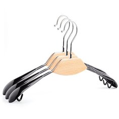 Вешалка-плечики для одежды PlastOn деревянная с прорезиненными плечами, набор 3 шт.