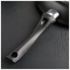 Сковорода Kukmara "Традиция", 28*6,5 см