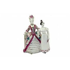 Скульптура. Дулевский фарфоровый завод. Пиковая дама. 24,2 см.