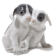 Фарфоровая фигура "Два щенка серого поинтера в обнимку", Royal Copenhagen