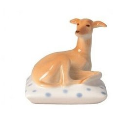 Скульптура. Императорский фарфоровый завод. Левретка на подушке Мимми. Высота 6 см.