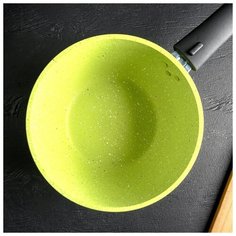 Кастрюля Kukmara Trendy style lime, 1,5 л, съемная ручка, антипригарным покрытием и стеклянной крышкой