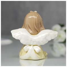 Сувенир "Ангелочек в жёлтом платьице с голубем" Керамика ручной работы