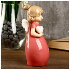 Сувенир керамика "Девочка-ангел в коралловом платье с сердцем" 15х6,2х7,2 см Зимнее волшебство