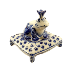 Скульптура Галактика г.Гжель Лягушка на подушке