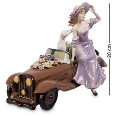 Фигурка Девушка с автомобилем CMS-20/18 113-103424 Pavone