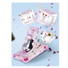 Бум-открытка с конфетти "Любовь - это ..." в подарок для влюблённых на 14 февраля, годовщину (3 кубика с надписями) - Notta & Belle