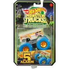 Монстр-трак Hot Wheels Monster Trucks 5 Alarm (HCB50/HCB53), 6.3 см, белый/синий