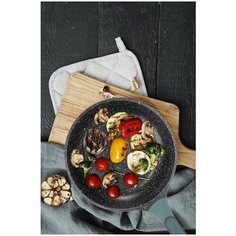 Сковорода из алюминия FASHION LINE, PROFFI KITCHEN PKT0243 с антипригарным покрытием 26 см
