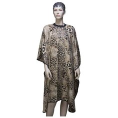 Пеньюар для стрижки DEWAL "Леопард"полиэстер,145х160см на крючках. DEWAL MR-AP028