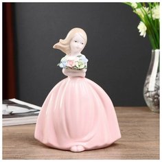 Сувенир керамика "Малышка на ветру, с букетом в охапку" 17х13х9 см 4467163 Сима ленд