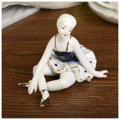 Сувенир керамика "Балерина после репетиции" кобальт 10х13х10,5 см 4022112 Сима ленд