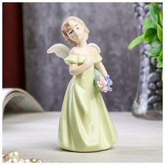 Сувенир керамика "Девочка ангел с букетом" 14х6,5х6 см 538621 Сима ленд