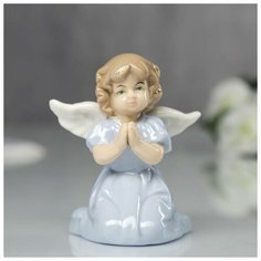 Сувенир керамика "Ангел в голубом платьице сидит" 8х6,7х4,4 см 865510 Сима ленд