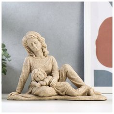 Сувенир полистоун "Мама и спящий ребёнок" песочный 14х20х8,5 см 5129746 Сима ленд