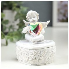 Сувенир полистоун шкатулка "Белоснежный ангел с переливающимся сердцем" 8х6,5х5,4 см 4838702 Сима ленд