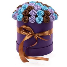 Шляпная коробка из 51 шоколадной розы SH51-F-GFSH Choco Story