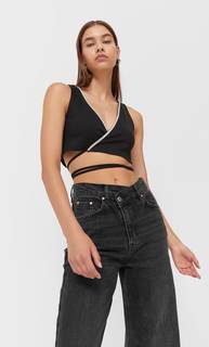 Stradivarius Укороченный Топ На Запахе Со Стразами Черный M
