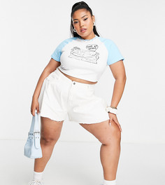 Белые джинсовые шорты в винтажном стиле с необработанным низом штанин Missguided Plus-Белый