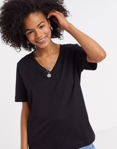 Черная футболка с короткими рукавами и V-образным вырезом из органического хлопка Selected Femme-Черный цвет