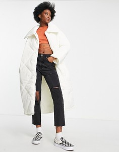 Стеганое oversized-пальто макси кремового цвета ASOS DESIGN-Белый