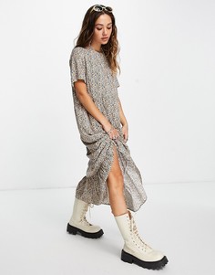 Ярусное свободное платье макси с принтом Vila-Multi