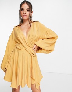 Платье-рубашка мини с драпировкой, из купро, ASOS DESIGN-Желтый