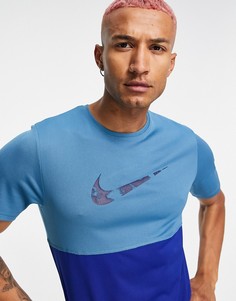 Синяя футболка с логотипом-галочкой Nike Running Wild Run Swoosh-Голубой