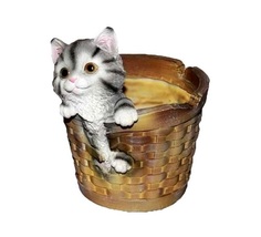Кашпо Котенок в круглой корзине No Brand