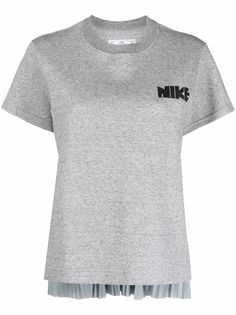 Nike футболка с плиссировкой из коллаборации с Sacai