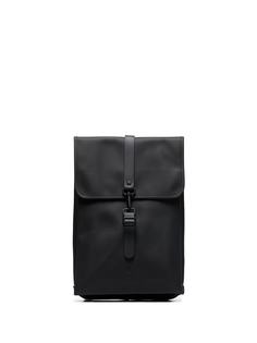 Rains buckle-fastening flat backpack