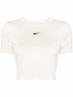 Nike Sportswear Essential cropped T-shirt