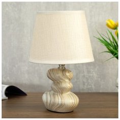 Лампа настольная Risalux 1*40 Вт, Е14, бежевая, 18*18*28 см