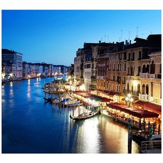Фотообои Ночная Венеция 300см*270см,холст Divino