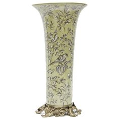 Ваза Oliva 23x23x45 см под старину из фарфора с бронзой, Glasar ГЛАСАР
