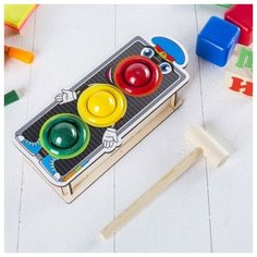 3634556 WoodLand Toys Стучалка-сортер "Светофор", с молотком