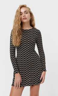 Stradivarius Короткое Платье С Волнистой Кромкой Бежевый Xs