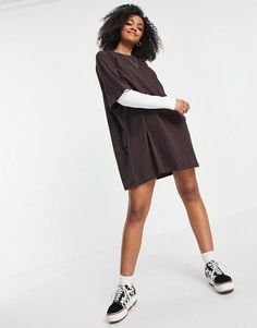 Двухслойное oversized платье-футболка с длинными рукавами коричневого и кремового цветов ASOS DESIGN-Коричневый цвет