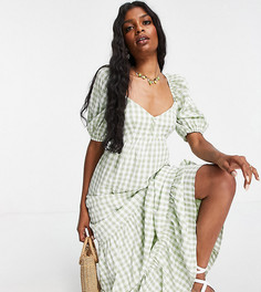 Платье макси в клетку с вырезом сердечком и баской ASOS DESIGN Tall-Разноцветный