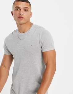 Светло-серая футболка с асимметричным подолом и логотипом Abercrombie & Fitch-Серый