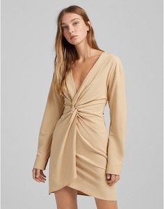 Бежевое платье-рубашка с узлом спереди Bershka-Светло-бежевый цвет