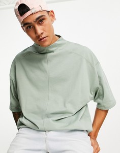 Светло-зеленая oversized-футболка с высокой горловиной и рукавами до локтя ASOS DESIGN-Зеленый цвет